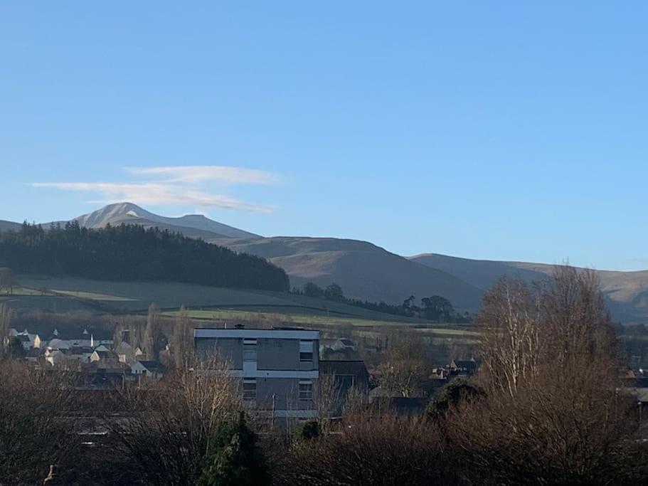 Вилла Mountain Views In The Heart Of Brecon Town Экстерьер фото